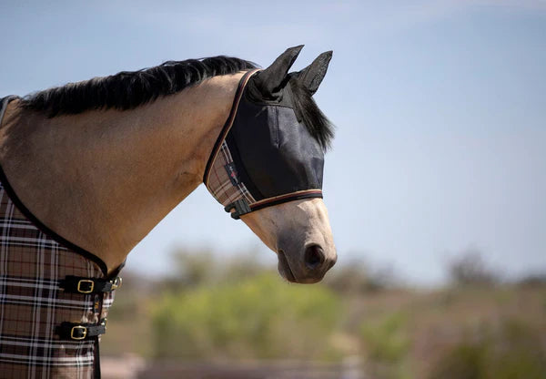 Protect Your Horse from Harmful UV Rays with the 90% UV Fly Mask CatchMask® Uviator